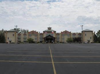 Corfu Darien Lake Lodge On The Lake מראה חיצוני תמונה